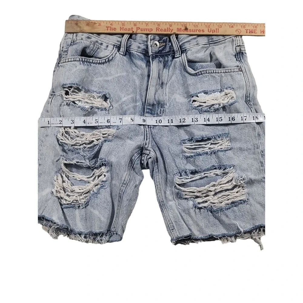 Bershka Distressed‎ Denim Jorts Mens 30 Light Acid Wash Ripped Raw Hem Shorts